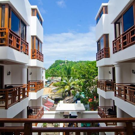 Giulius Boracay Italian Resort Balabag  Exterior photo